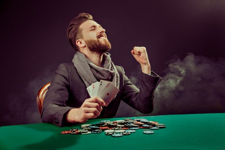 Live dealer studio broadcasting Paito Warna from koihoki platform